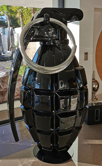 Axel LEFRANCAIS - Sculptures Grenade Noire